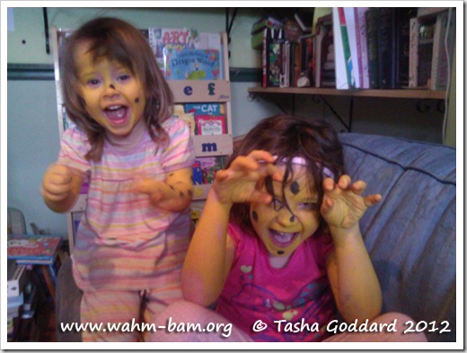 Face painting: Leopards (www.wahm-bam.org © Tasha Goddard 2012)